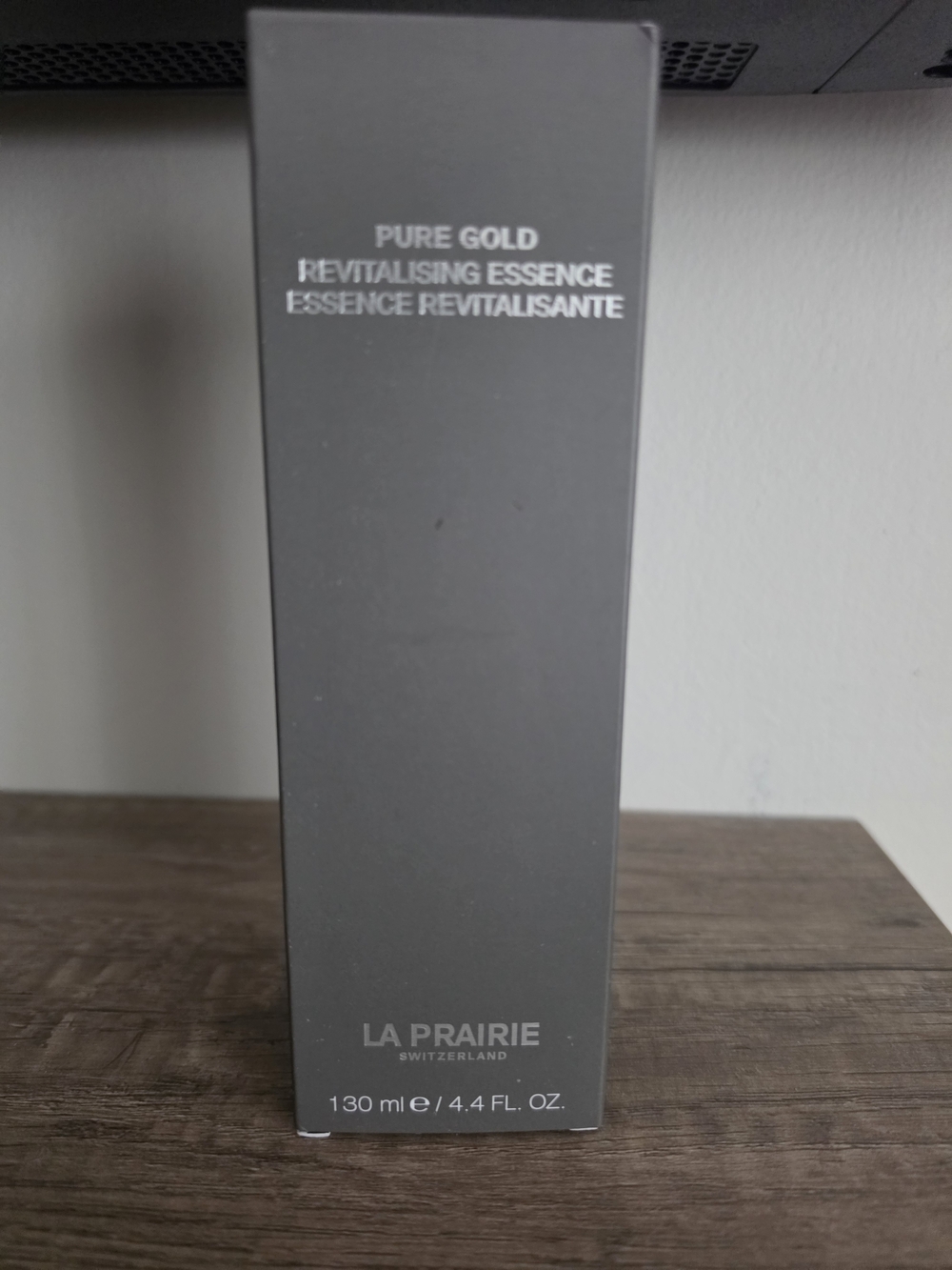 La Prairie Pure Gold Revitalising Essence 4.4 Oz - New With Box